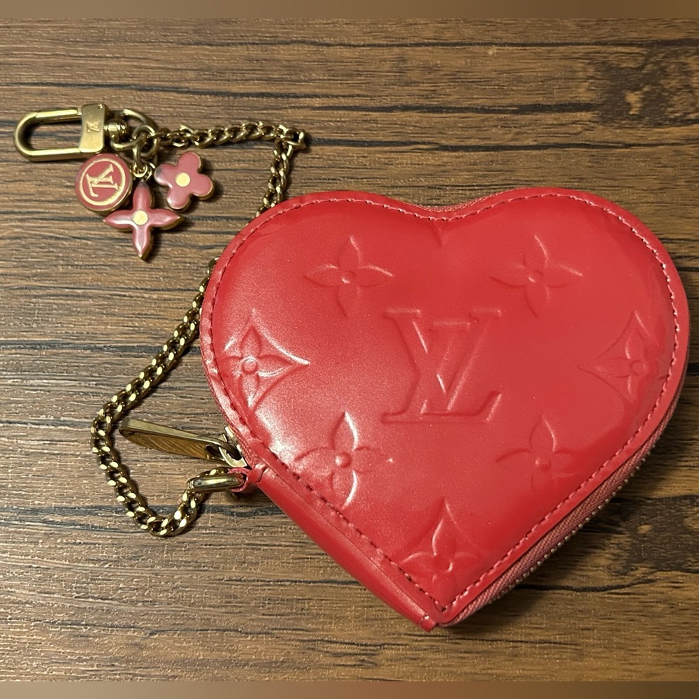 Louis Vuitton Monogram Vernis pink heart shaped coin pouch/ bag charm